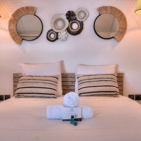 Apt - 4 Pers - Petit Duc - Renove - 44M² - Centre De Mont Rocquefeuil - Saint-Gilles-les Bains Exteriör bild